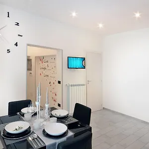 https://home-sweet-home-naples.hotels-amalfi.com
